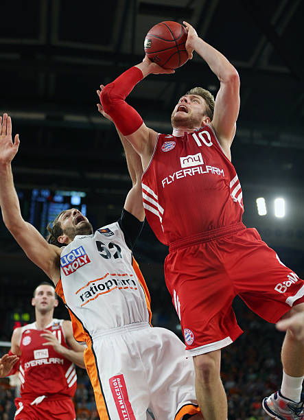 但结合福冈 但结合福冈