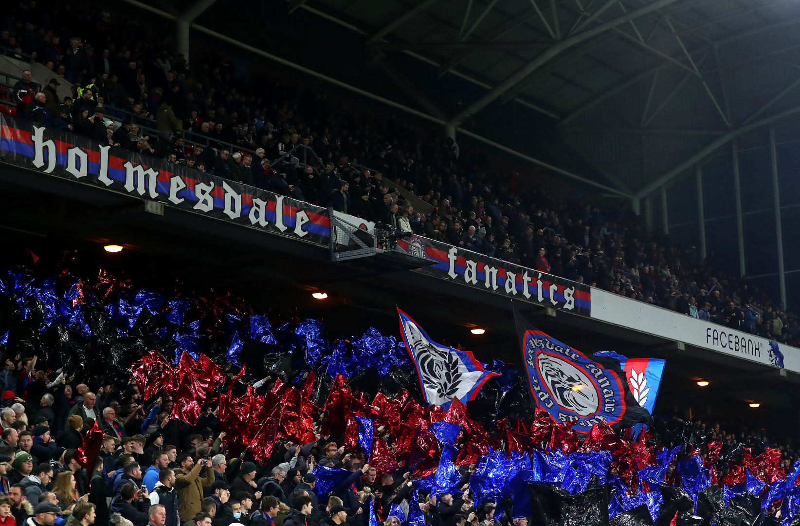 脱颖而出 脱颖而出